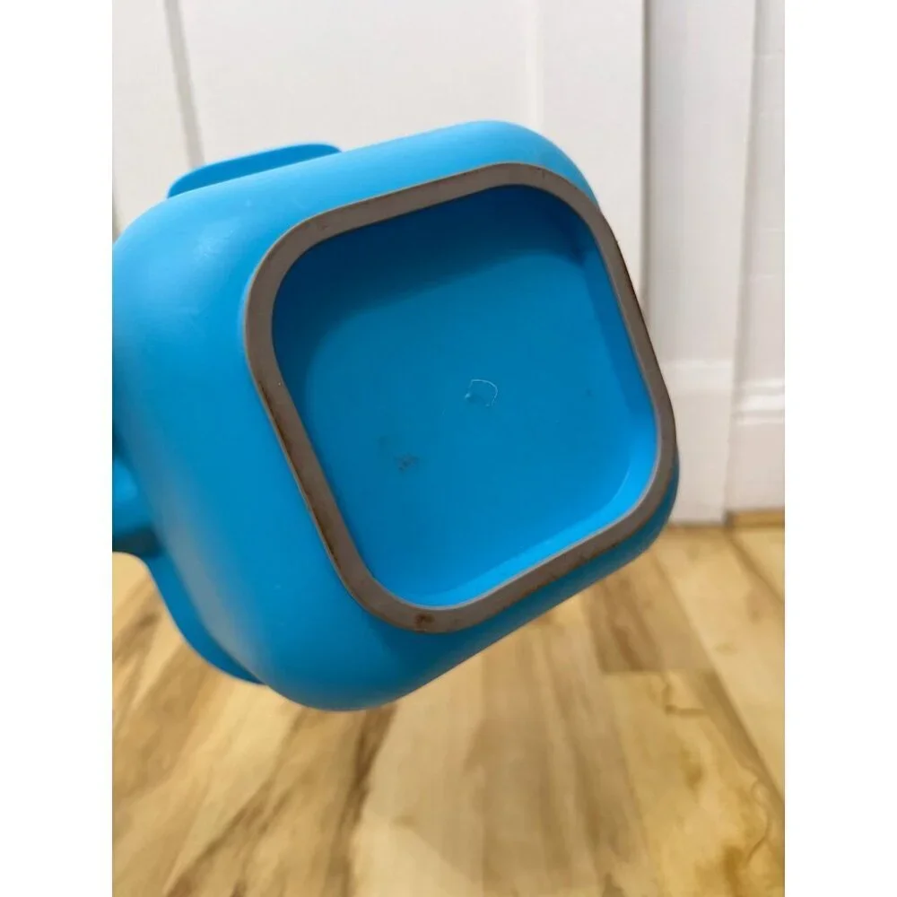 Blue Plastic Mixing Bowl with Pour Spouts